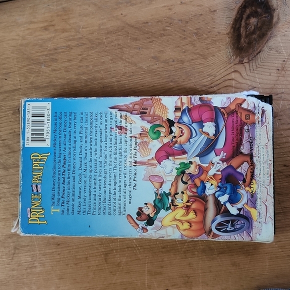 Walt Disney mini classics vhs tape - Picture 2 of 2